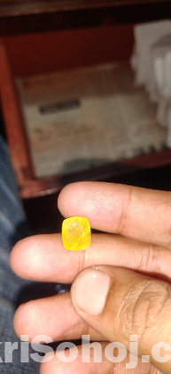 হলুদ পুখরাজ